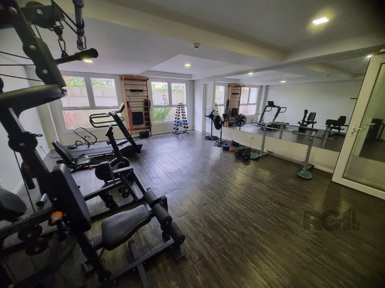 Imagem VENDA DE APARTAMENTO DE01 SUÍTE, INFRA E 02 VAGAS DE GARAGEM - SANTO ANTONIO