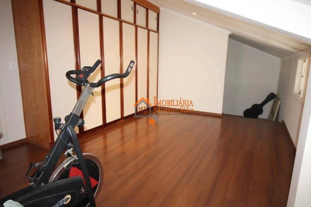 Imagem Sobrado com 3 dormitórios à venda, 235 m² por R$ 980.000,00 - Jardim Santa Cecília - Guarulhos/SP