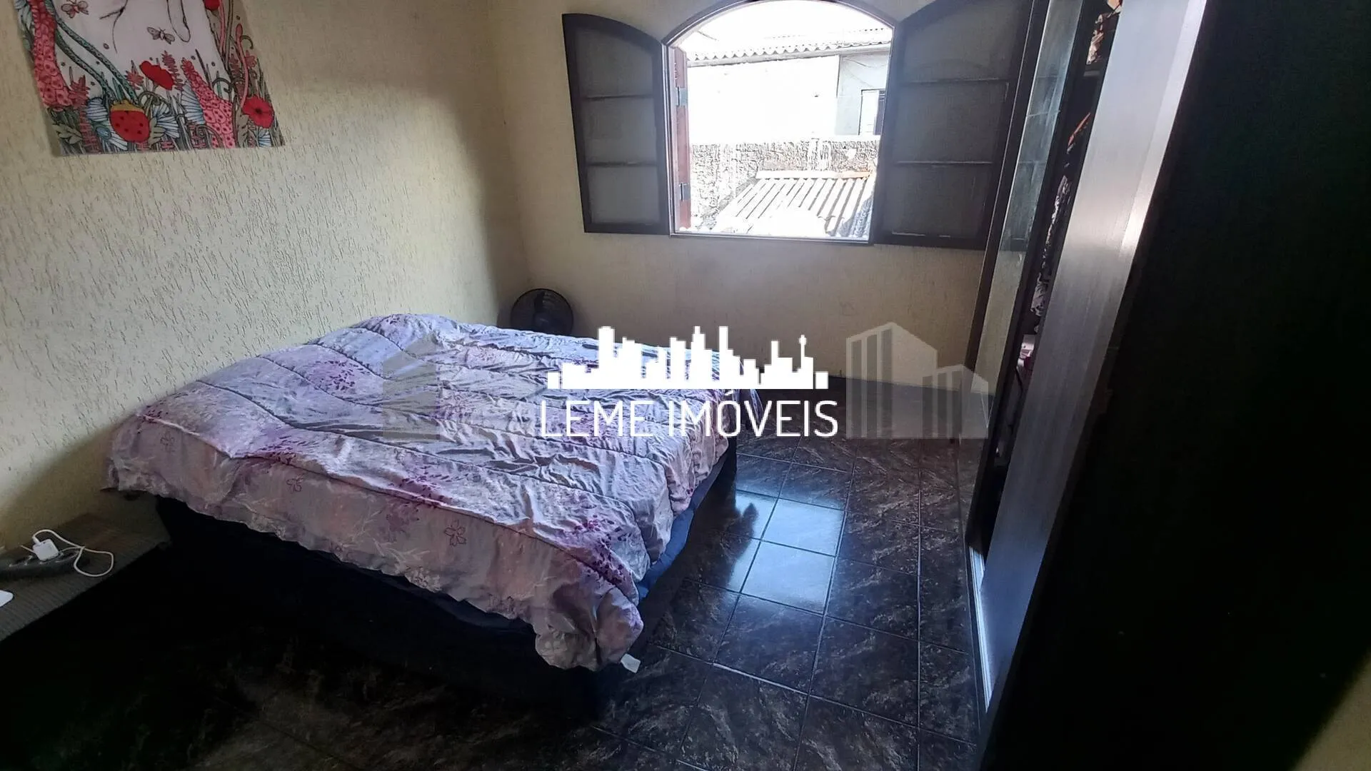 Imagem SOBRADO AMPLO ACEITA FINANCIAMENTO HABITACIONAL E UTILIZAÇÃO DO FGTS.