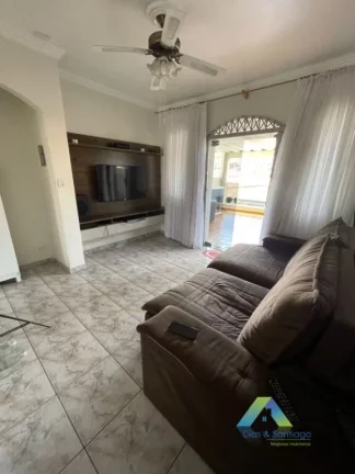 Foto do imóvel SANTO ANDRÉ Sobrado 193M², 3 dormitórios, 2 vagas com ótima localização e valor !!!