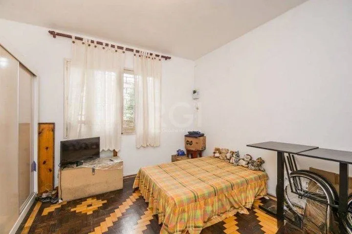 Imagem Casa para Venda - 290m², 3 dormitórios, 4 vagas - Santo Antonio