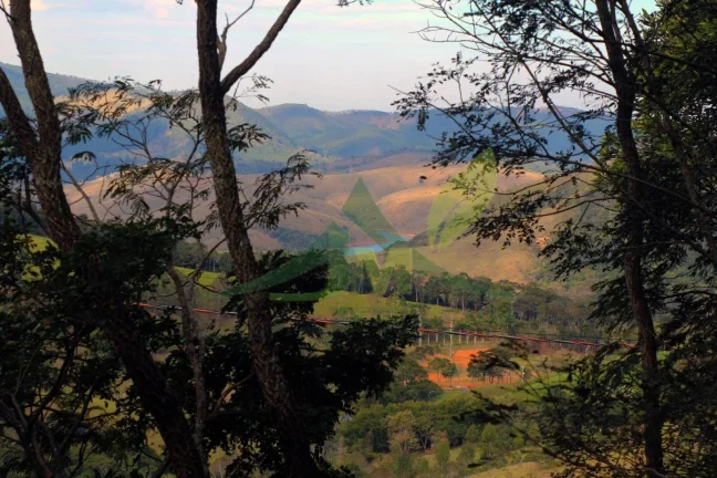 Imagem OPORTUNIDADE Terreno à Venda no Condomínio Rancho Querência em Piracaia