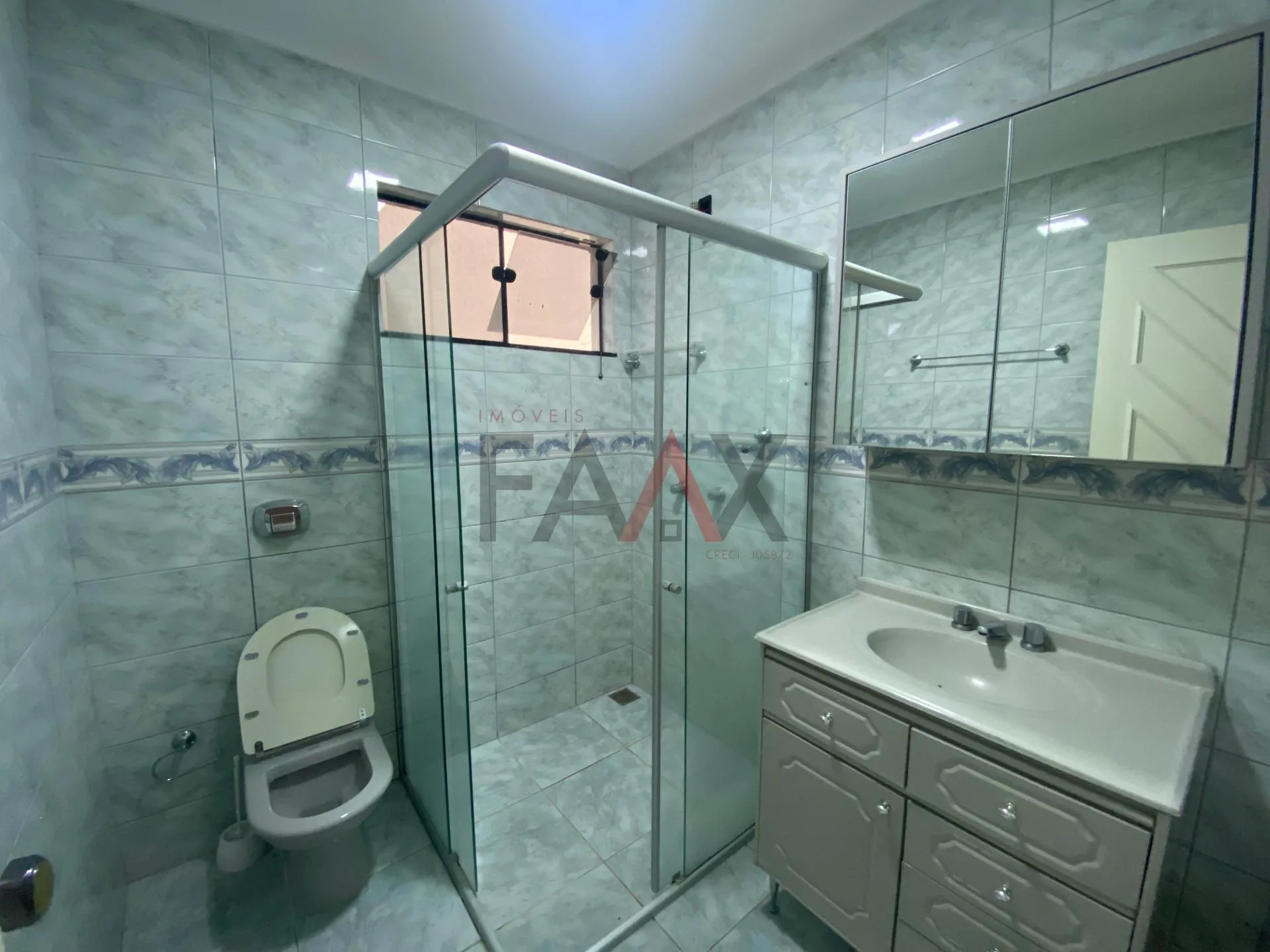 Imagem Sobrado com 4 dormitórios para locação,168.55 m², Alto da XV, GUARAPUAVA - PR