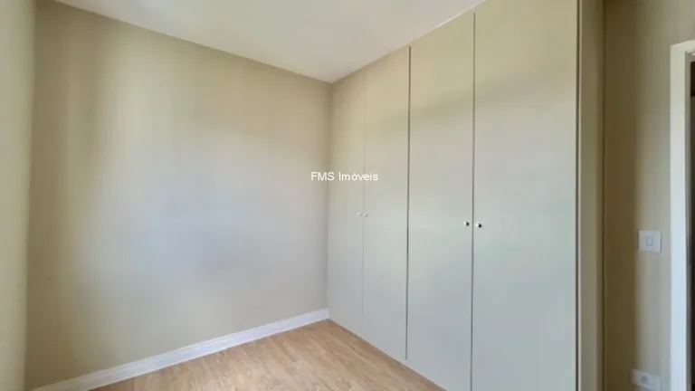 Imagem Apartamento à venda em Moema, SP: 3 quartos, 1 suíte, 1 sala, 2 vagas, 118m² de área. Venha conferir!