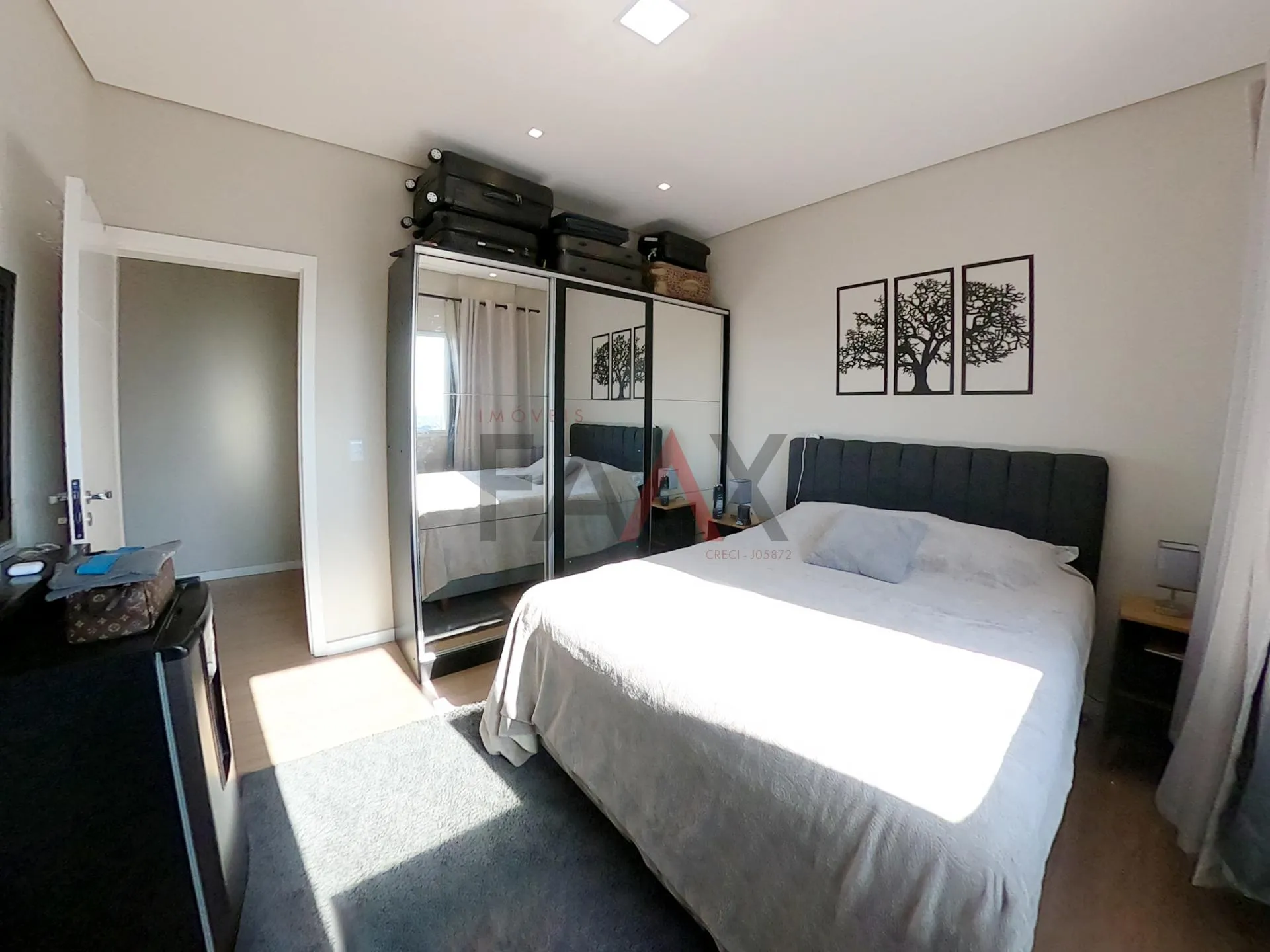 Imagem Apartamento à Venda no Edifício Golden Garden no Centro em Guarapuava - PR