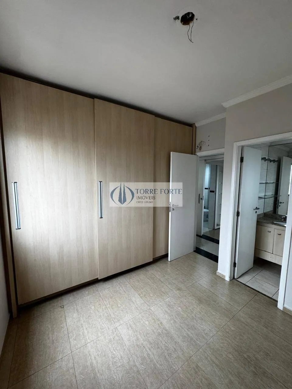 Imagem Ótimo apartamento 82m² 3 dormitórios sendo 2 suítes 2 vagas na Vl. Prudente