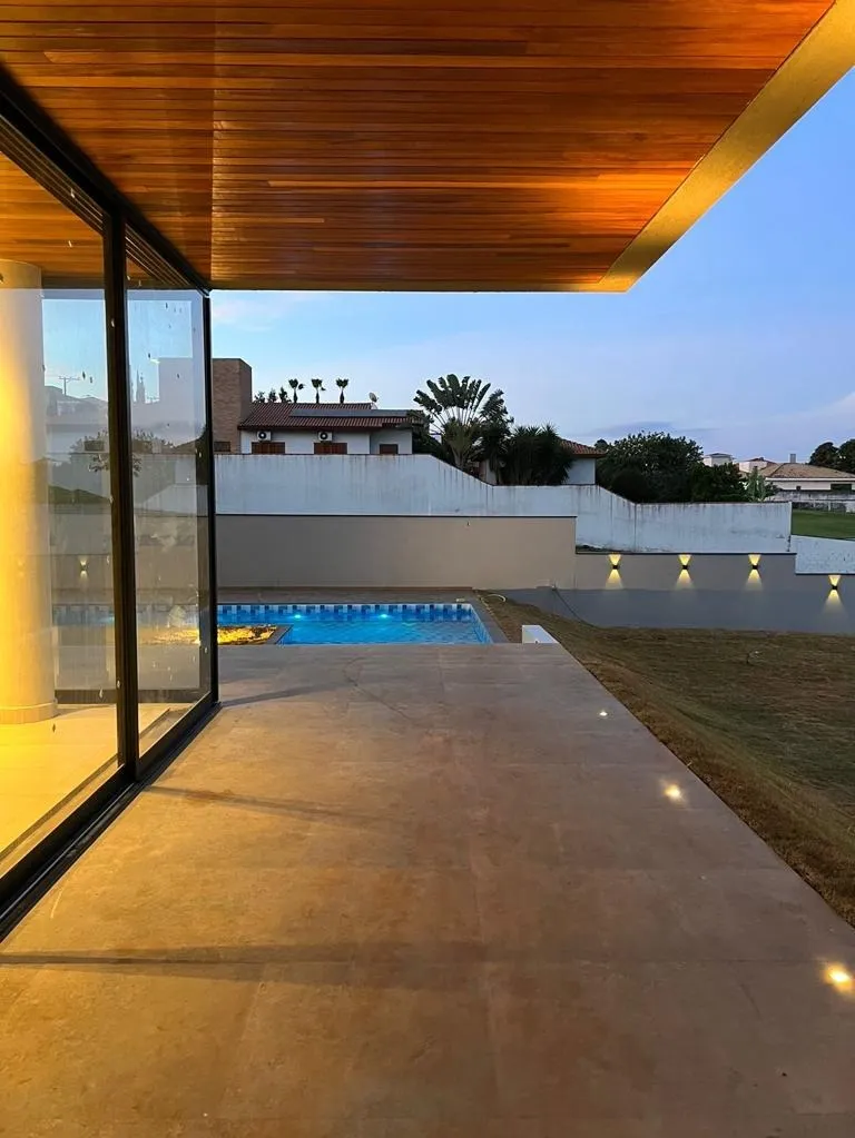 Imagem Casa de alto padrão à venda no Parque Reserva Imperial, Sorocaba, com 4 suítes, 470 m² construídos e terreno de 1.250 m²