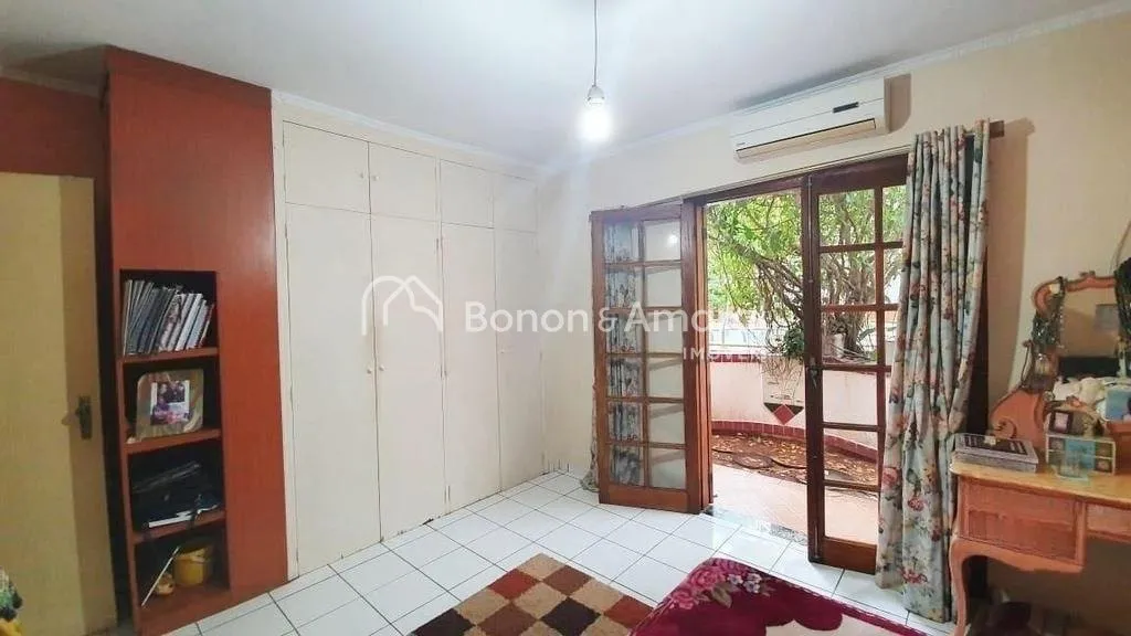 Imagem Casa com 3 Quartos e 4 banheiros à Venda, 170 m²