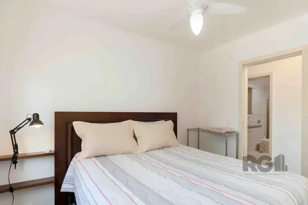 Imagem Apartamento de 2 dormitórios, no bairro menino deus