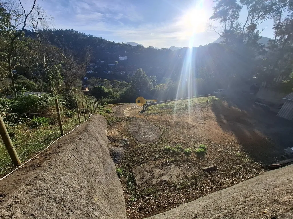 Imagem Terreno em Condomínio para Venda em Teresópolis / RJ no bairro Green Valley