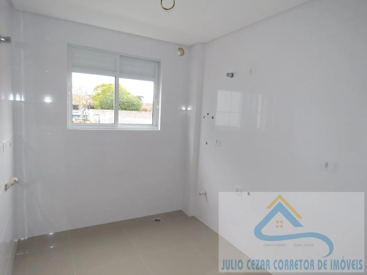 Imagem Apartamento para Venda em São José dos Pinhais, São Cristóvão, 2 dormitórios, 1 suíte, 2 banheiros, 1 vaga