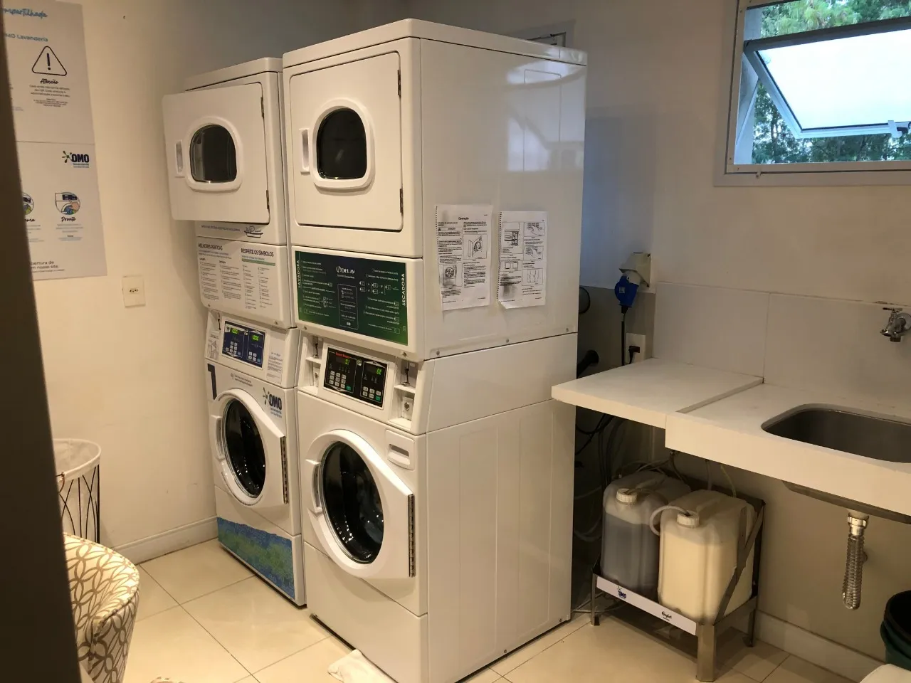 Imagem Apartamento para locação no Jardim Faculdade, Sorocaba-SP: 1 quarto, 1 suíte, 1 sala, 1 banheiro, 1 vaga de garagem, 33m² de área.
