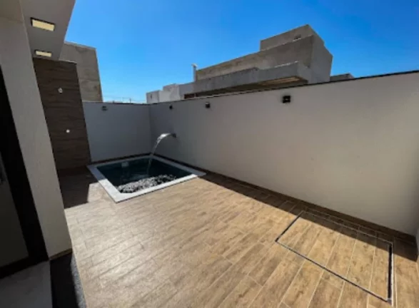 Imagem CASA COM PISCINA 03 DORMITÓRIOS SUÍTE CONDOMINIO HORTO FLORESTAL VILLAGIO