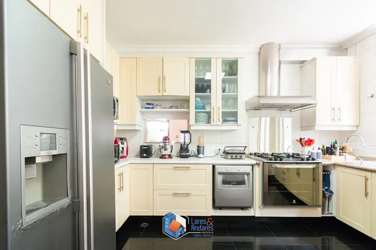 Imagem Casa para venda em Planalto Paulista com 4 quartos, sendo 2 suítes, 436m²
