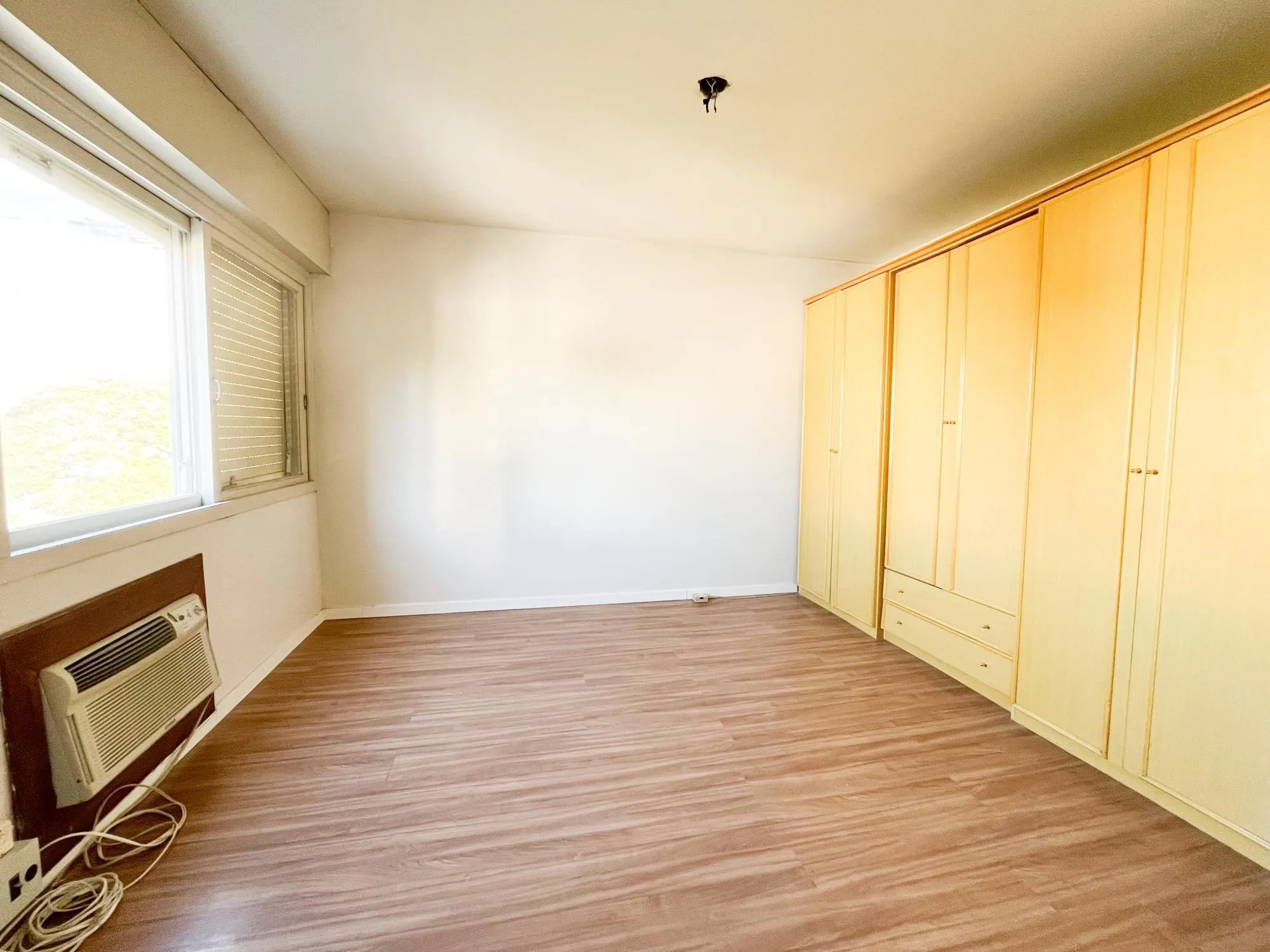 Imagem Apartamento de 3 quartos, suíte, dependência de emprega e 1 vaga de garagem