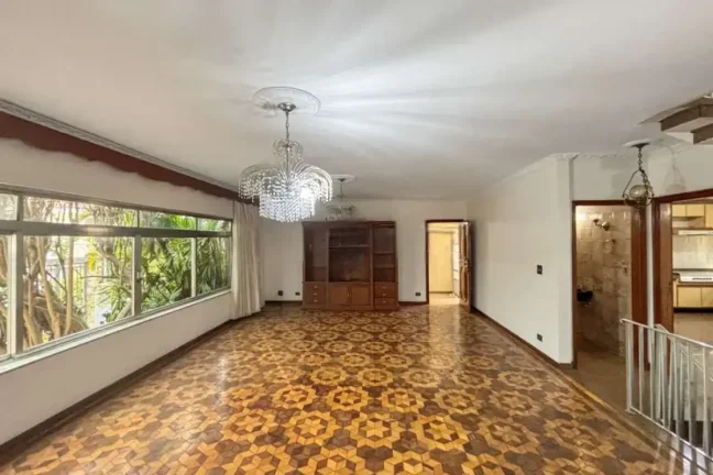 Imagem Sobrado 4 dormitórios com 6 vagas - Jardim Vila Formosa