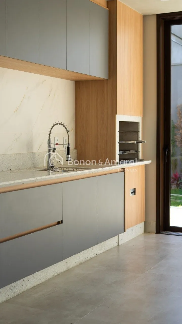 Imagem Casa contemporânea à venda no Condomínio Residencial Santorini - Paulínia/SP.