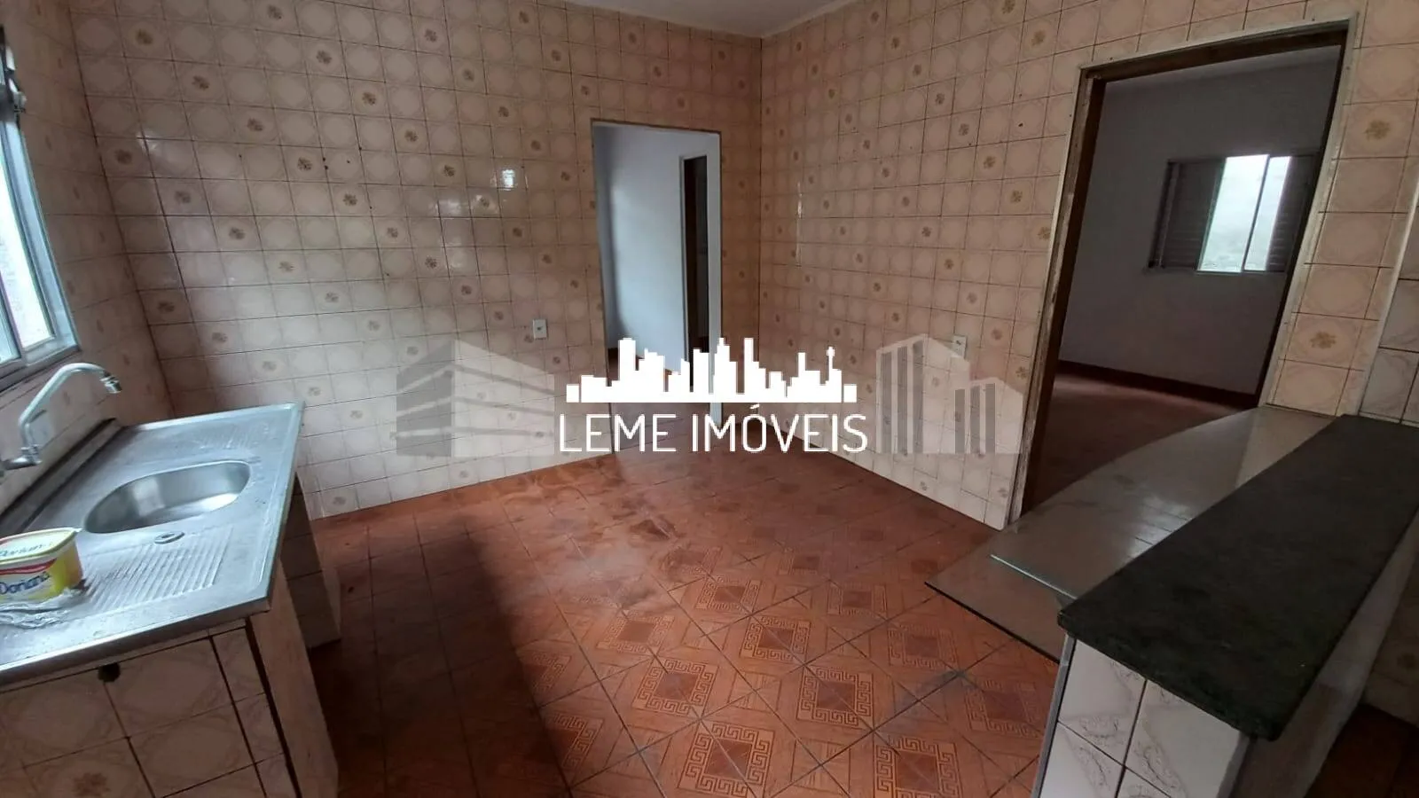 Imagem IMOVEL PARA RENDA COM SALÃO COMERCIAL