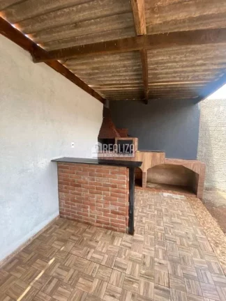 Imagem Casa de 2 dormitórios à venda no Residencial 2000, Uberaba