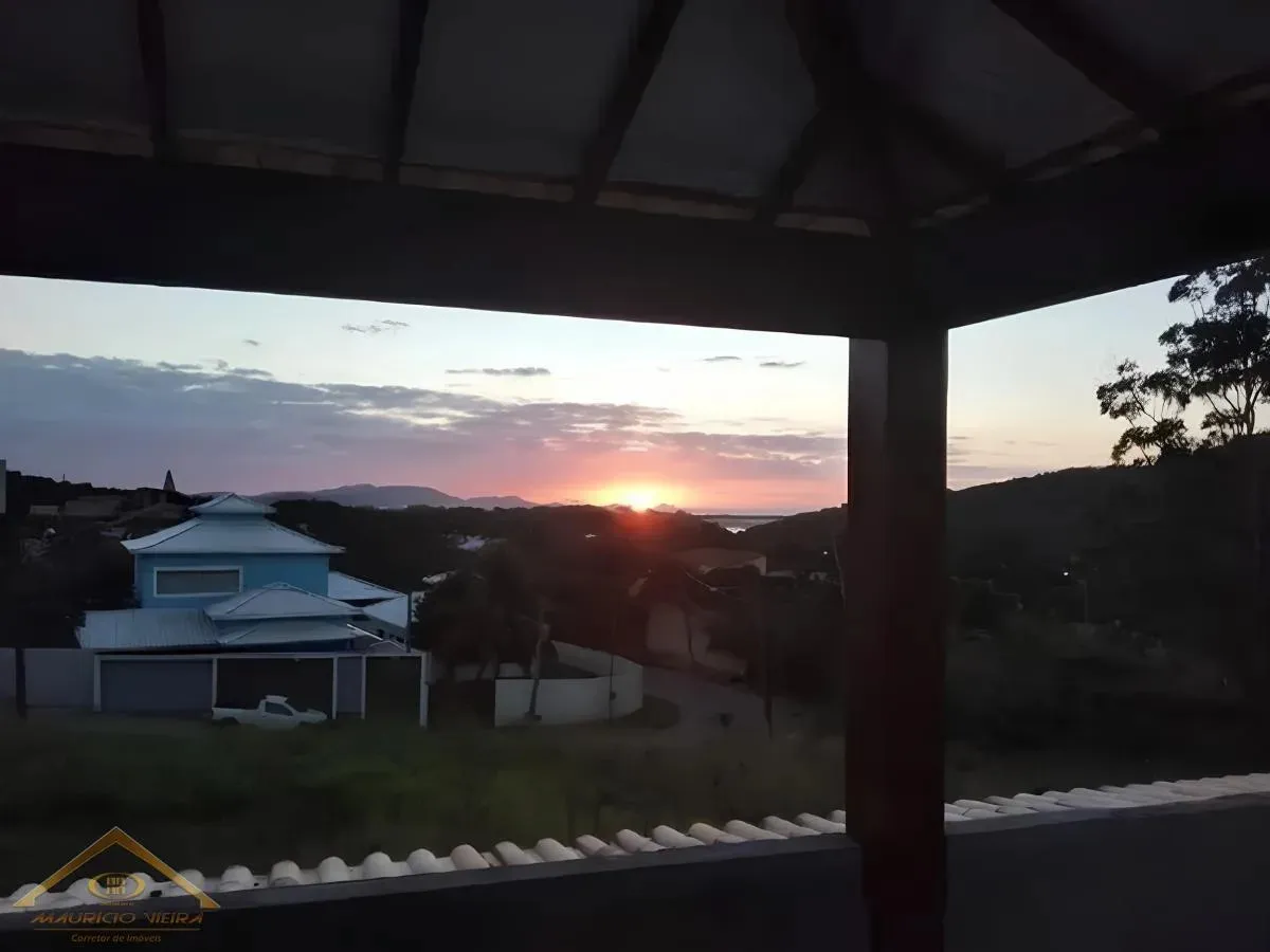 Foto do imóvel Casa em Condomínio para Venda em Cabo Frio / RJ