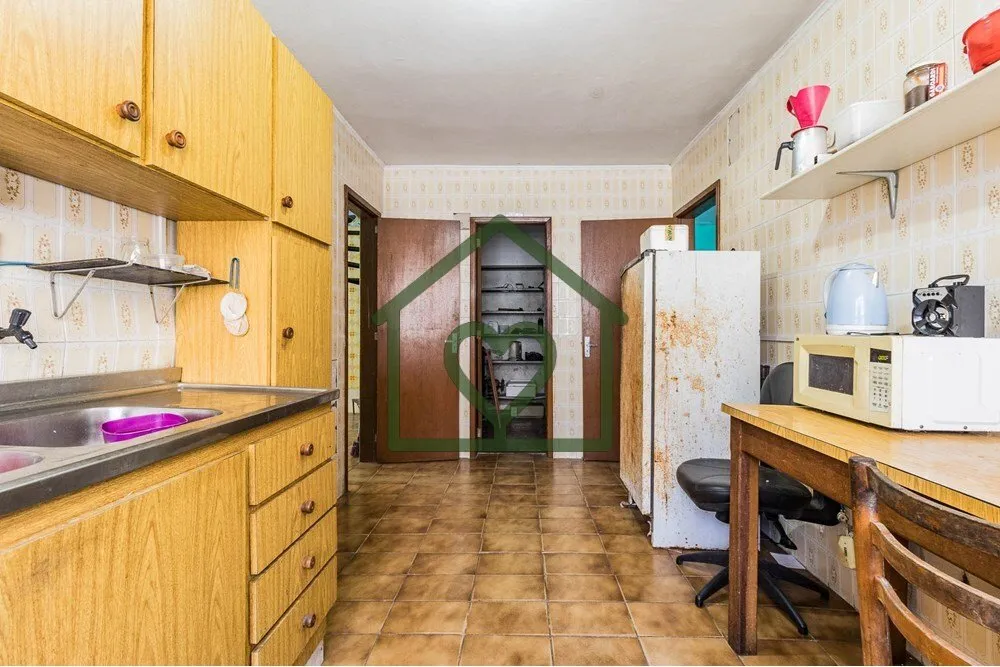 Imagem Terreno à Venda com área total de 528m² na Rua Guilherme Alves, 1744, Bairro Partenon. Oportunida...