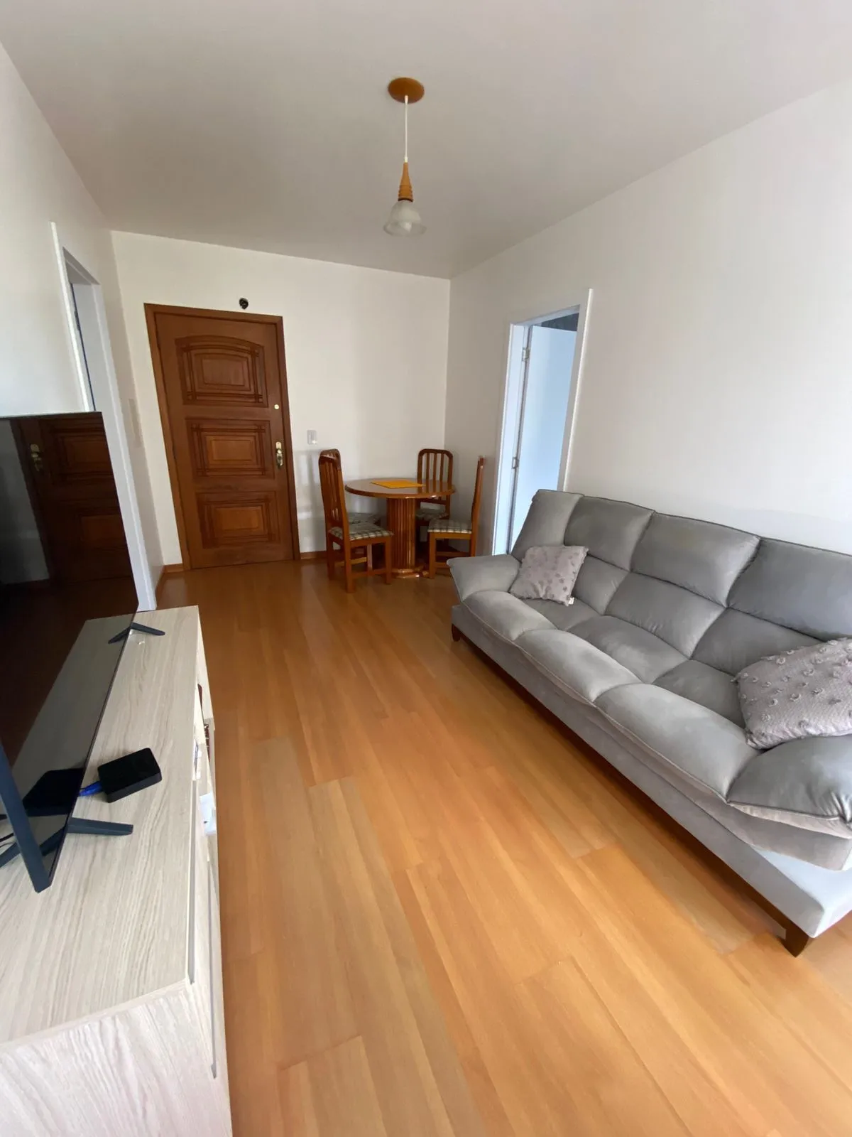 Imagem APARTAMENTO 2 DORMITÓRIOS E COM VAGA DE GARAGEM NO JARDIM BOTÂNICO