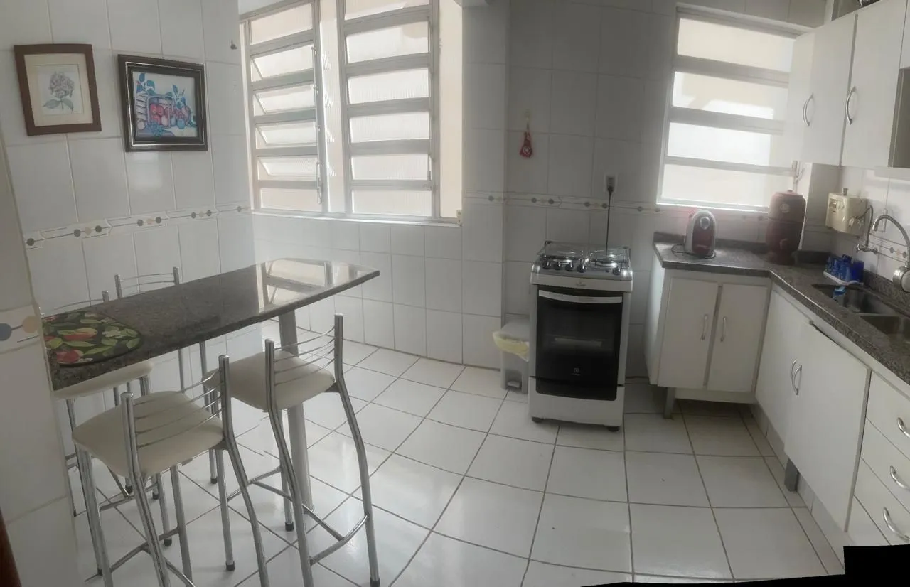 Imagem Apartamento de 3 quartos e 1 vaga garagem no bairro Rio Branco em Porto Alegre