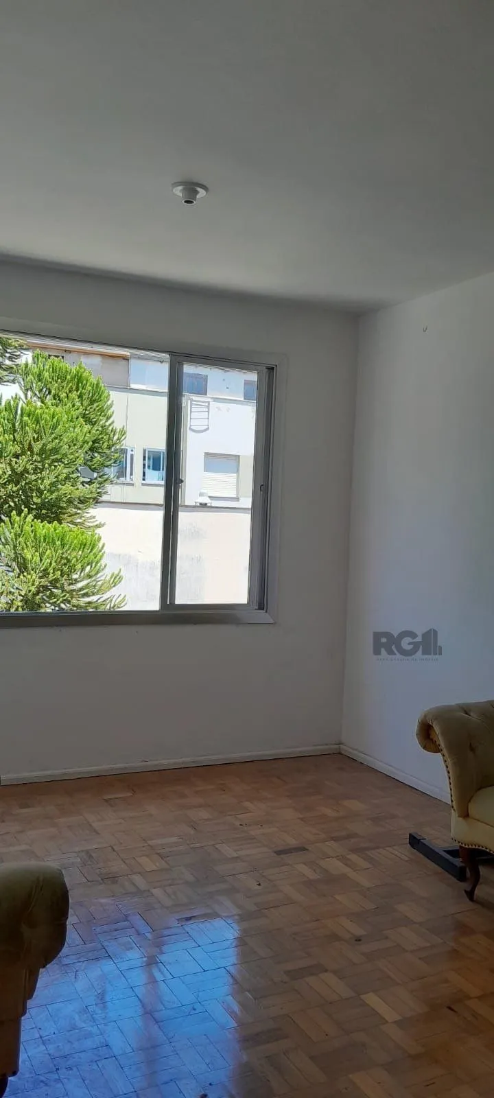 Imagem AP 3 DORM SEMIMOBILIADO BAIRRO SANTA CECÍLIA