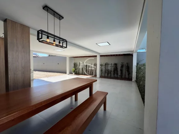 Imagem Venha conhecer essa maravilhosa casa localizada em um dos bairros mais valorizados da cidade!