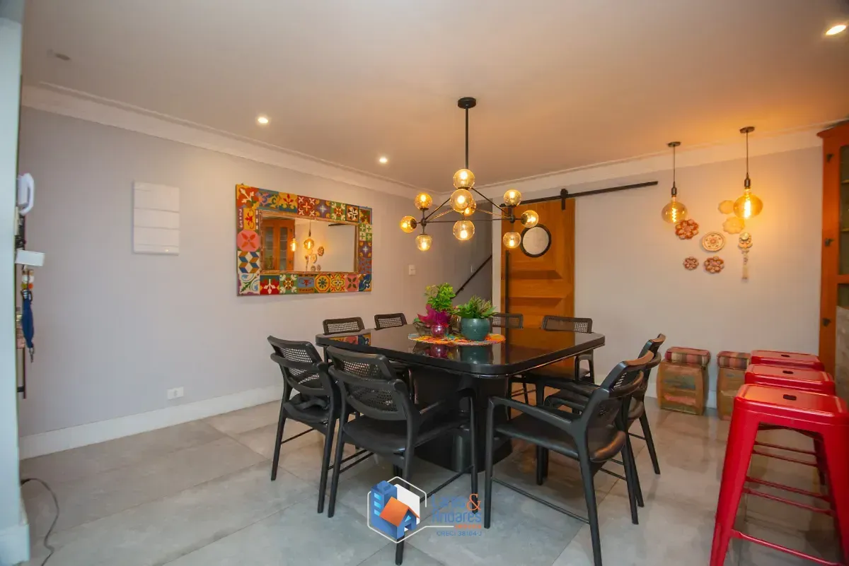 Imagem Casa para venda em Jardim da Glória com 4 quartos, sendo 4 suítes, 250m²