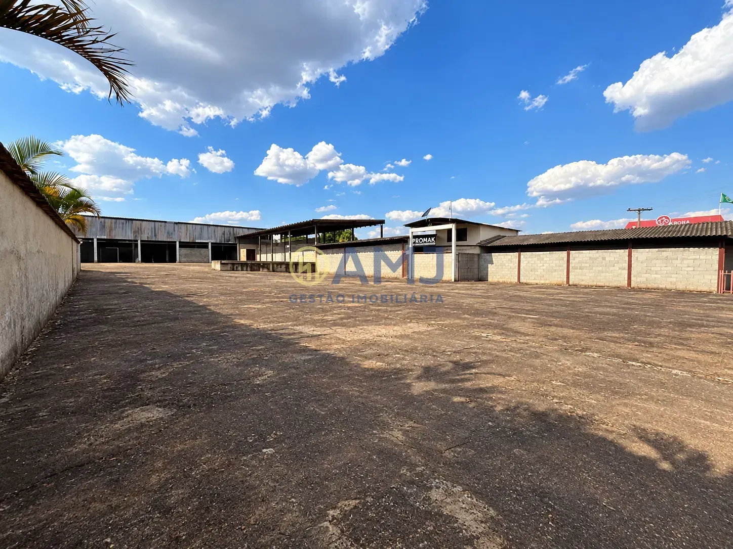 Imagem ÁREA COMERCIAL À VENDA | SETOR SANTA GENOVEVA - GOIÂNIA