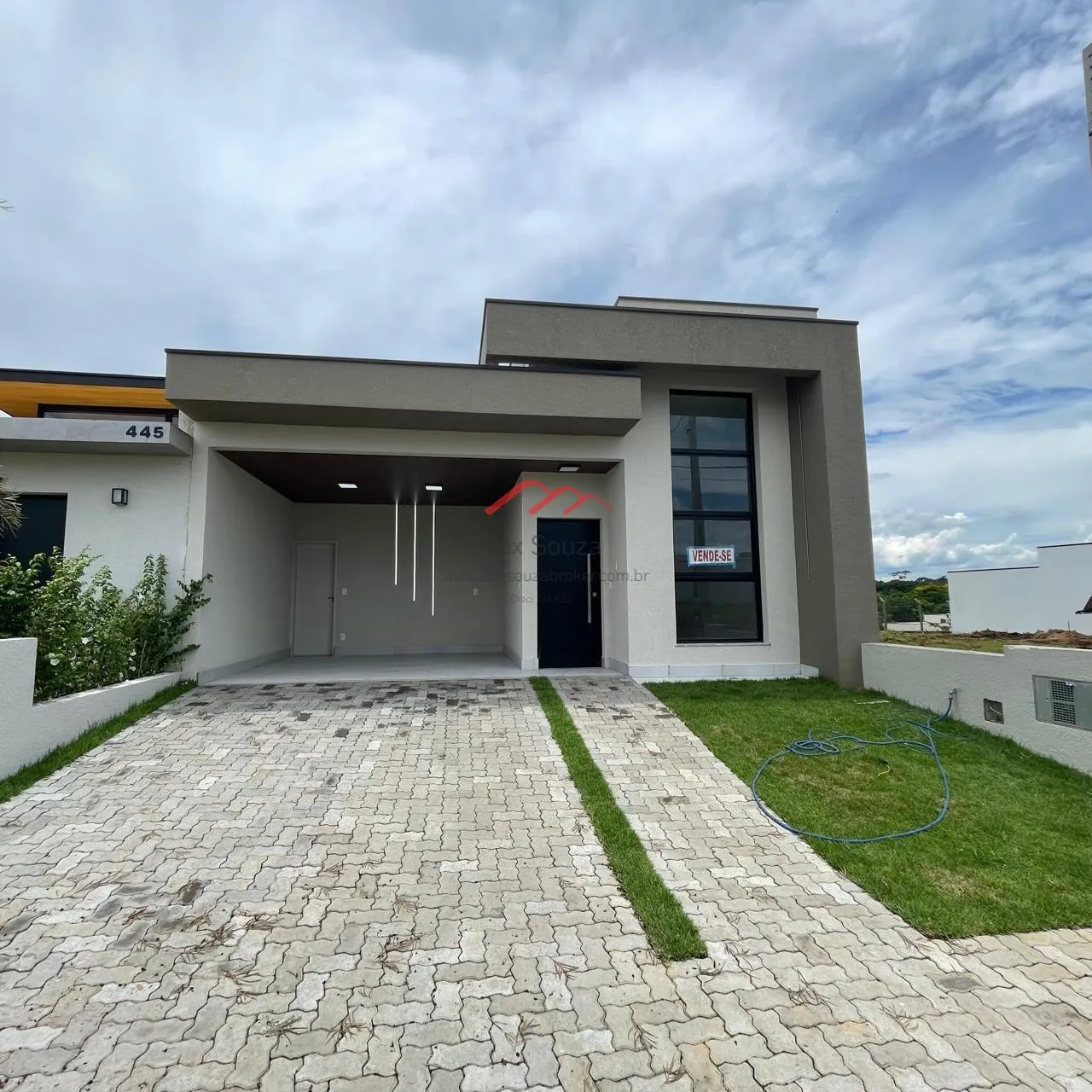 Foto do imóvel Casa em Condomínio para Venda em Paulínia, Jardim Flamboyant, 3 dormitórios, 1 suíte, 3 banheiros, 3 vagas