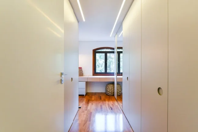 Imagem Cobertura Alto de Pinheiros - 260M², 3 Dorms, 1 Suíte, 2 Vagas Determinadas, Closet, Lareira, Piscina.