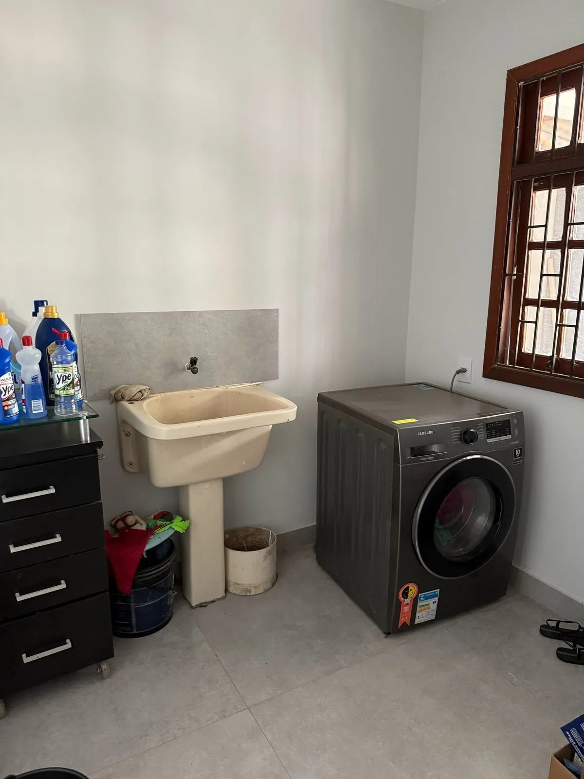 Imagem Casa com 03 quartos e 02 vagas de garagem