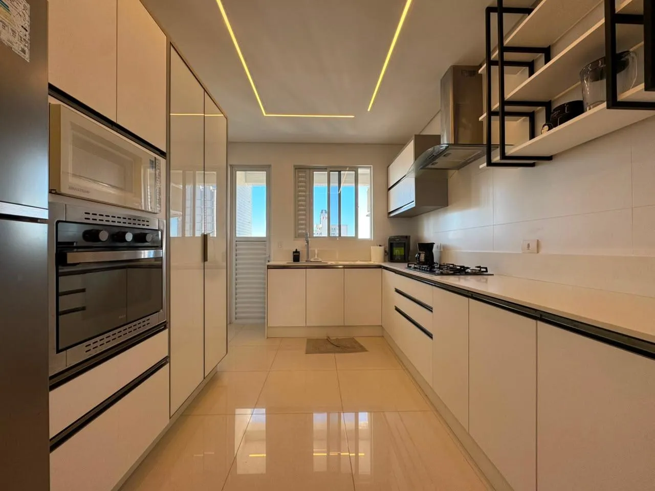 Imagem Apartamento à venda com 139m2 por R$ 2.900.000,00