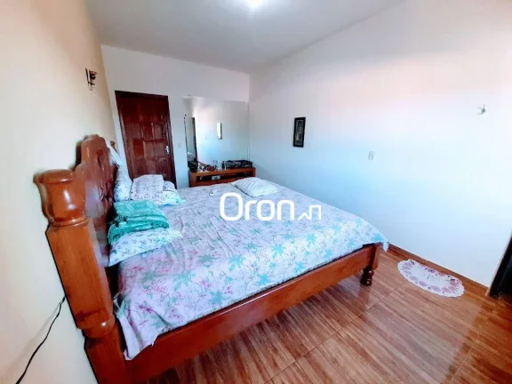 Imagem Sobrado à venda, 267 m² por R$ 870.000,00 - Residencial Licardino Ney - Goiânia/GO
