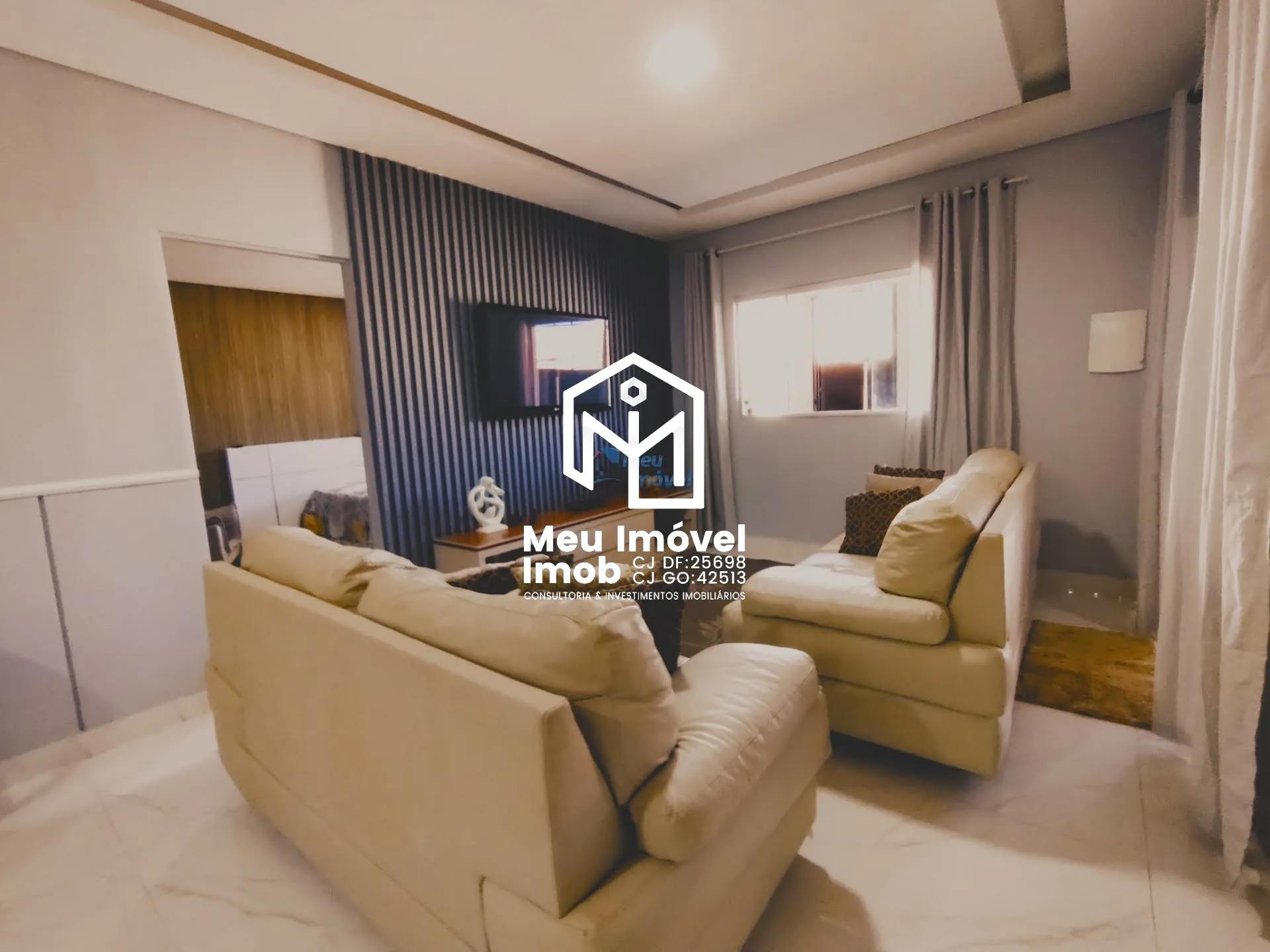 Imagem Casa 3 Quartos 3 Suítes 1 Vaga 135m² Área de Serviço