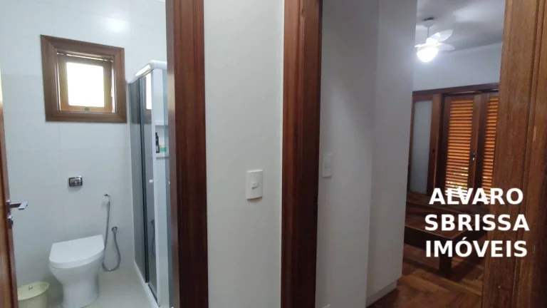 Imagem Casa com 4 dormitórios sendo 3 suítes, com piscina, no condomínio Chácaras Flora Itu SP - Único dono.