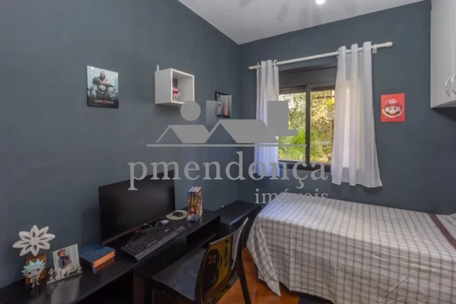 Imagem Apartamento à Venda em Perdizes com 04 quartos ( 1 sui­te ) e 2 vagas, 110m².