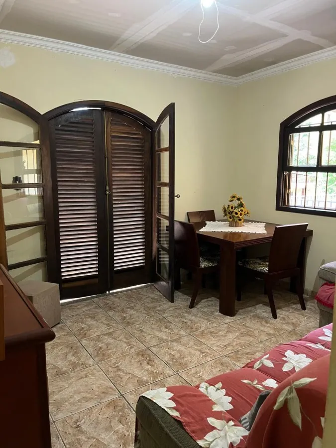 Imagem Casa para Venda em Petrópolis / RJ no bairro Castelanea