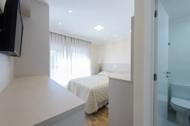 Imagem Apartamento Alto da Lapa - 120M², 3 Dorms, 3 Suítes, 3 Vagas Demarcadas, Face Norte, Piscina, Mobiliado, Playground, Churrasqueira, Closet, Depósito.