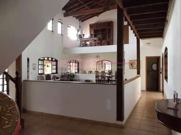 Imagem Sítio à Venda em Boituva interior de São Paulo. com 04 suítes, sala de estar/jantar e de lareira...