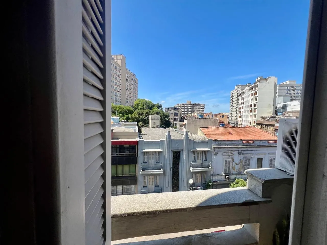 Imagem Apartamento 3 dormitórios com 80m2 no bairro Floresta.