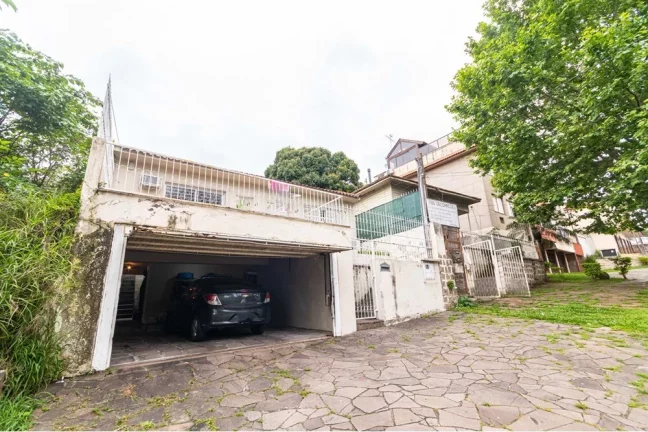 Imagem Casa para venda no bairro Chácara das Pedras em Porto Alegre