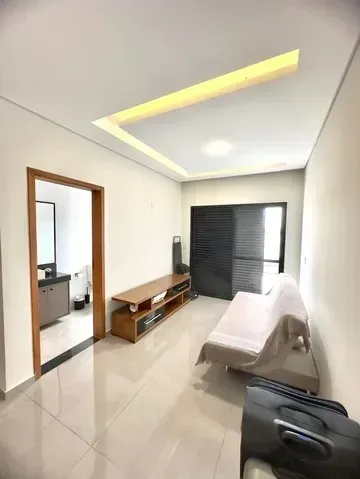 Imagem Casa de Luxo no Condomínio Jardim Europa - Viva o Sonho da Elegância e Conforto