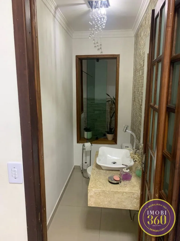 Imagem LINDA CASA COM 3 SUÍTES, 360 m² POR R$ 980.000. ARTUR ALVIM
