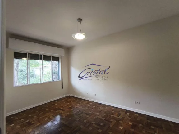 Imagem Sobrado encantador no Instituto de Previdência!