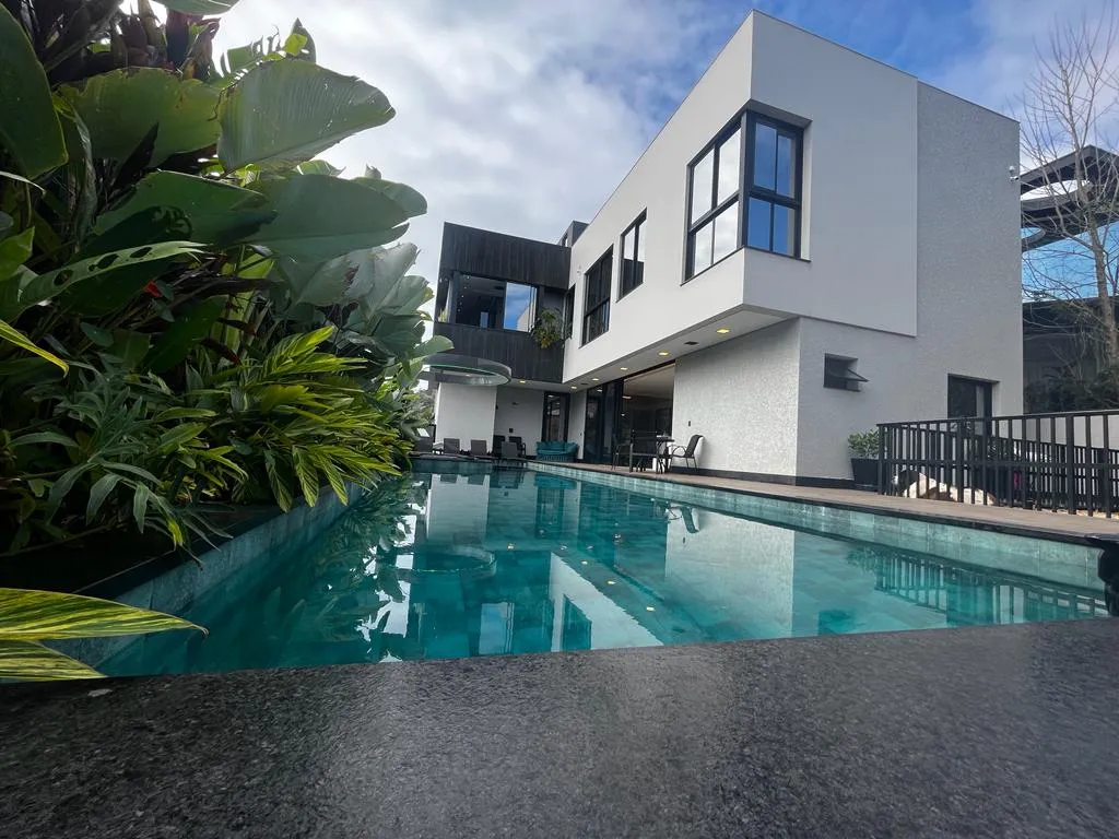 Casa com vista para o mar à venda com 650m2 por R$ 16.500.000,00