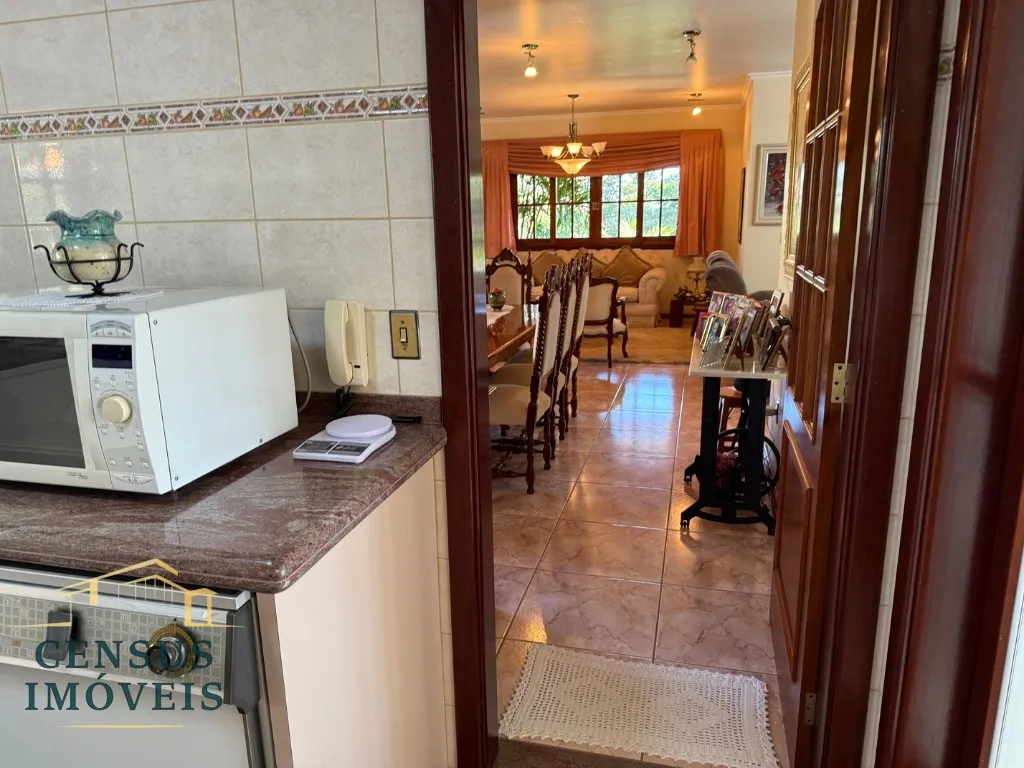 Foto do imóvel: Casa à venda em condomínio Marambaia, Vinhedo-SP: 4 quartos, 2 suítes, 3 salas, 2 banheiros, 4 vagas, 365, 70 m². em Condomínio Marambaia