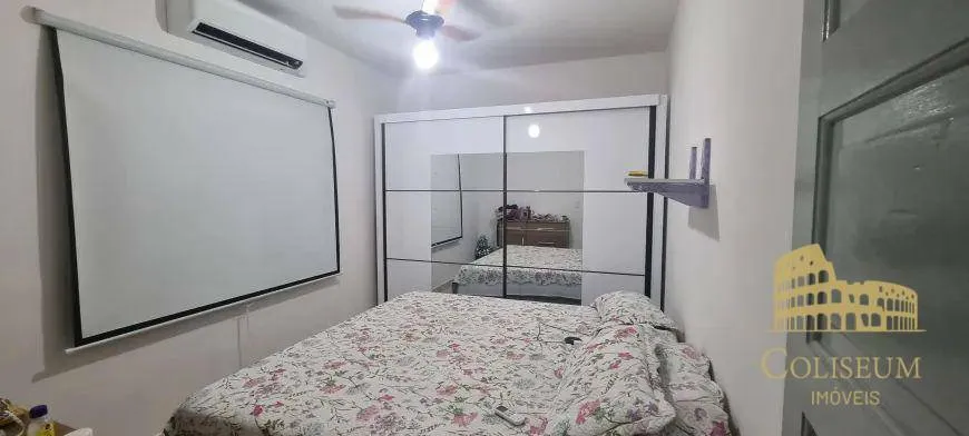 Imagem Casa com 4 dormitórios à venda por R$ 643.000,00 - Solemar - Praia Grande/SP